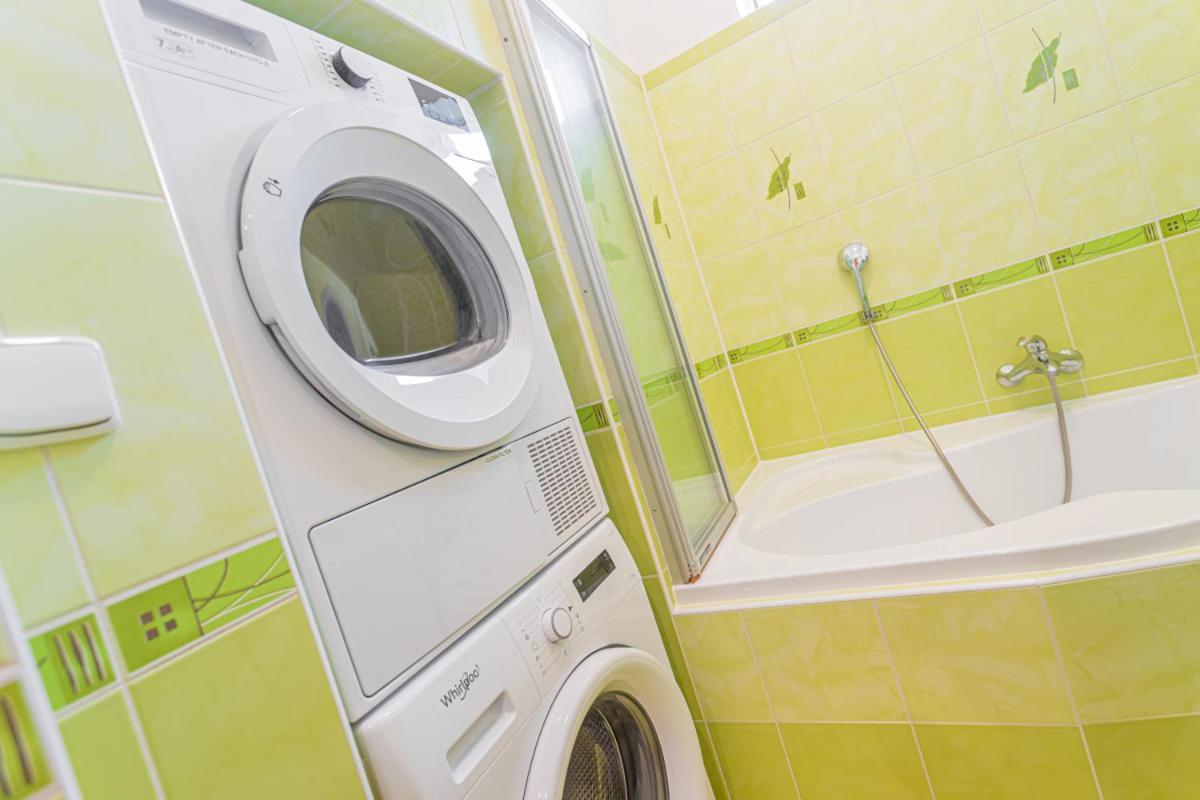 Jet Hottub - Washer&Dryer - 12Min Center - 160Mbs Wifi Prag Eksteriør billede